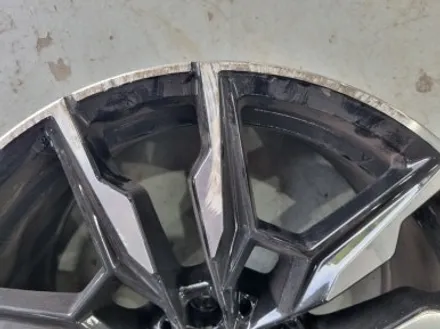 인천 부평휠복원 BMW i4 다이아몬드 컷팅 휠 복원 / 인천 서구