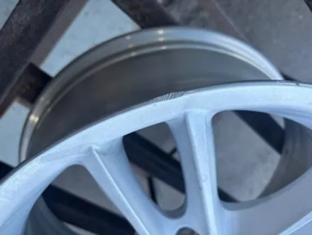 인천휠복원 BMW 3시리즈 휠 복원과 굴절 수리 허브스페이스 장착 타이어 교체까지 한 번에 / 인천 서구
