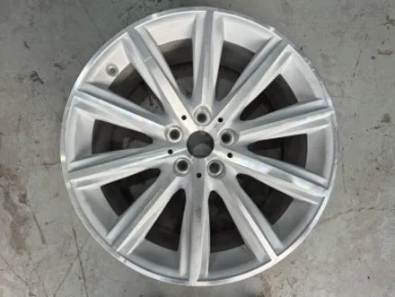 BMW휠도색 BMW G30 520d 럭셔리 휠 굴절 수리 유광 블랙 휠 도색 / 인천 서구