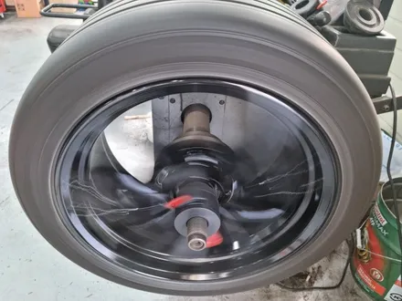 BMW G11 740d 인천 검단 유광 블랙 휠 도색 비용은? / 인천 서구