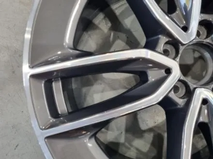 인천휠타이어 벤츠 E53 AMG 컷팅 휠 복원과 굴절 수리 타이어 교체까지 한 번에 해결 / 인천 서구