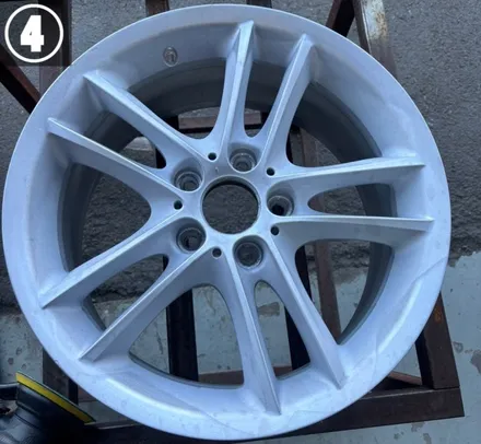 인천휠복원 BMW 3시리즈 휠 복원과 굴절 수리 허브스페이스 장착 타이어 교체까지 한 번에 / 인천 서구