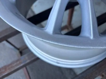 인천휠복원 BMW 3시리즈 휠 복원과 굴절 수리 허브스페이스 장착 타이어 교체까지 한 번에 / 인천 서구