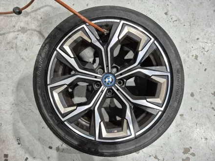 인천 부평 BMW i4 다이아몬드 컷팅 휠 복원 전기차용 타이어 교체 / 인천 서구