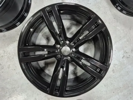 BMW휠도색 BMW G12 740Ld 유광 블랙 20인치 휠 도색 / 인천 서구