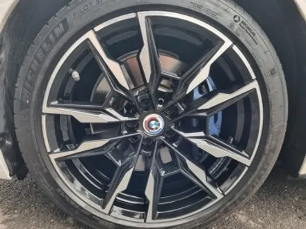 인천 부평휠복원 BMW i4 다이아몬드 컷팅 휠 복원 / 인천 서구