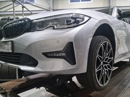 BMW G20 320d 블랙 유광 휠도색 비용은? / 인천 서구