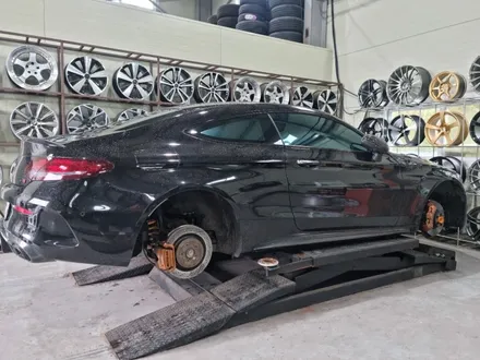 벤츠 W205 C63 AMG S 타 업체 액상도장 출고 당일 다시 분체도장 휠 도색한 이유 / 인천 서구