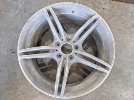 인천휠도색 김포휠도색 BMW F30 320d 19인치 골드 휠 도색 / 인천 서구