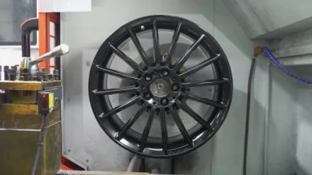 김포휠복원 벤츠 C117 CLA45 AMG TPMS센서교체 휠굴절수리 휠복원 타이어 교체 / 인천 서구