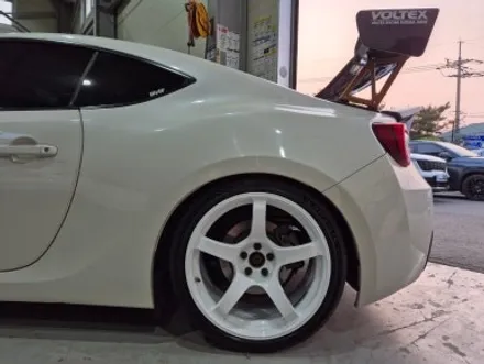 토요타휠도색 인천 김포 토요타 GT 86 어드반 tc4 휠 도색 / 인천 서구