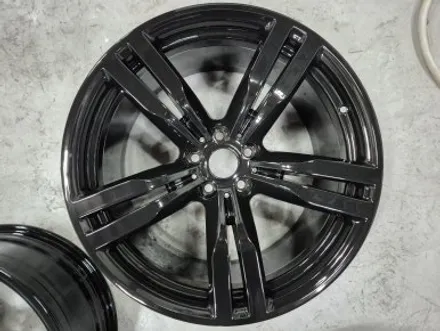 BMW휠도색 BMW G12 740Ld 유광 블랙 20인치 휠 도색 / 인천 서구