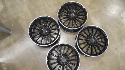 김포휠복원 벤츠 C117 CLA45 AMG TPMS센서교체 휠굴절수리 휠복원 타이어 교체 / 인천 서구