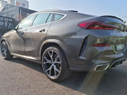 BMW G06 X6 사고로 손상된 컷팅 휠 복원 및 21인치 중고 휠 피렐리 P-ZERO 타이어 교체 / 인천 서구