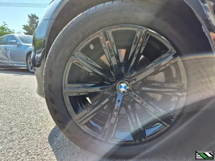 BMW휠도색 BMW G30 520d 럭셔리 휠 굴절 수리 유광 블랙 휠 도색 / 인천 서구