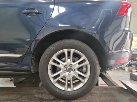 볼보 XC60 블랙 유광 휠 도색 비용은? / 인천 서구