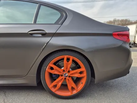 BMW휠도색 인천 김포 BMW G30 M550d 20인치 골드 휠 도색 / 인천 서구