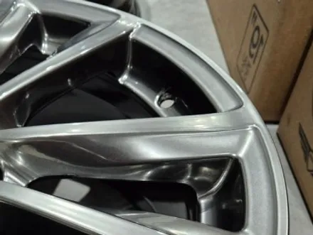 벤츠휠도색 인천 벤츠 C117 CLA 200d 고스트크롬 휠 도색 18인치 콘티넨탈 타이어 교체 / 인천 서구