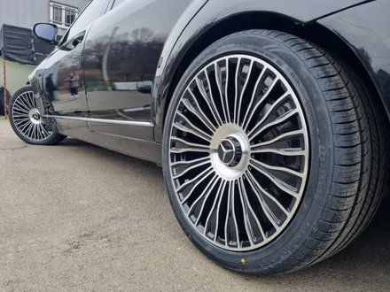 벤츠 W221 S500 차량 W223 마이바흐 컨버전 휠 타이어 교체 / 인천 서구