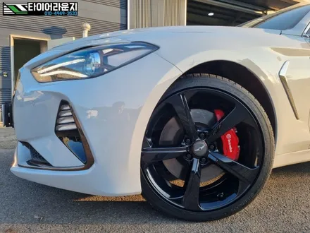 인천휠복원 제네시스 G70 19인치 휠 복원 타이어 교체 비용 / 인천 서구