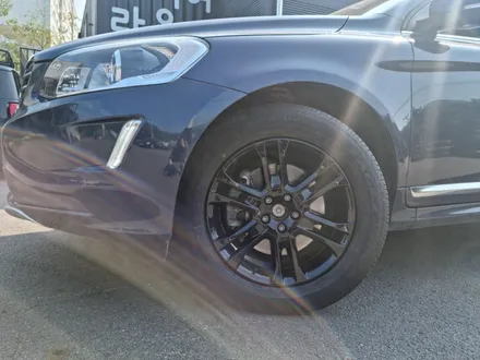 볼보 XC60 블랙 유광 휠 도색 비용은? / 인천 서구