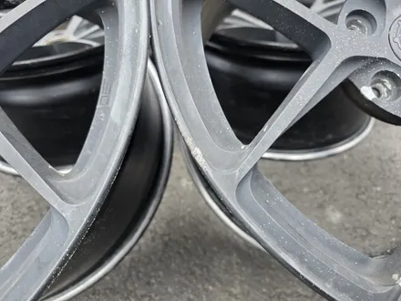 김포휠복원 BMW F10 550d 19인치 BC FORGED 휠 유광 블랙 휠도색 / 인천 서구