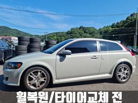 볼보 C30 하이퍼실버 휠 복원 / 금호 솔루스 TA51 205 50 17 타이어 교체 / 인천 서구