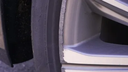 BMW휠복원 인천 BMW G12 750Li 휠 굴절 수리 복원 및 TPMS 센서 콘티넨탈 타이어 교체 / 인천 서구