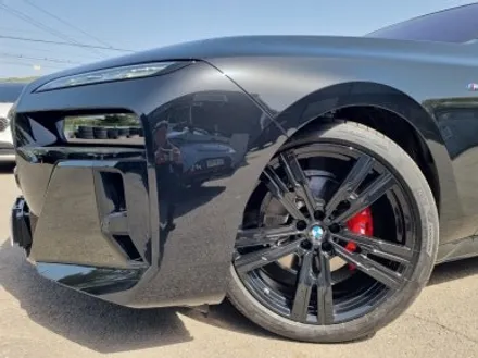 인천 BMW 7시리즈 G70 740d 휠 캘리퍼 도색 허브스페이스 장착 / 인천 서구