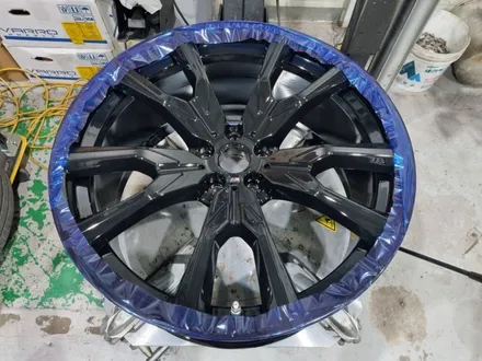 김포휠도색 BMW G07 X7 유광 블랙 22인치 휠 도색 / 인천 서구