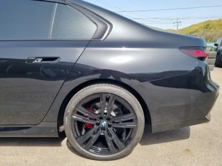 인천 BMW 7시리즈 G70 740d 휠 캘리퍼 도색 허브스페이스 장착 / 인천 서구