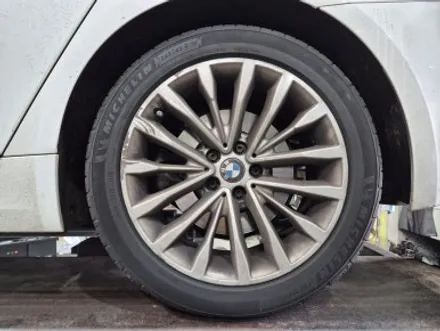 김포휠복원 BMW G30 520d 럭셔리 18인치 커스텀 휠 복원 / 인천 서구