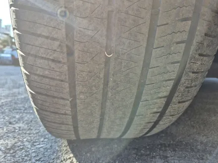 인천휠복원 청라 BMW F07 5GT 연석 충돌 사고로 휠 도색 타이어 교체 / 인천 서구