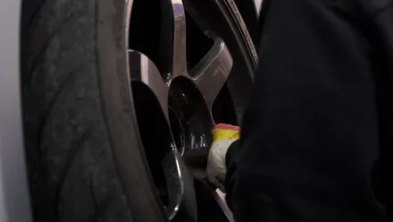 BMW휠도색 BMW E92 M3 휠도색 휠굴절수리 타이어 교체 / 인천 서구