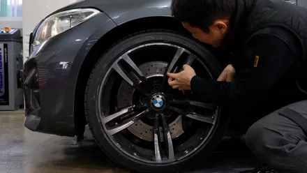 김포휠복원 BMW F87 M2 437M 블랙 틴티드 컷팅 휠 복원 / 인천 서구