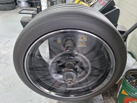 아우디 A1 평택 하이퍼실버 휠 복원 BMW G01 X3 블랙 틴트 컷팅 휠 복원 / 인천 서구
