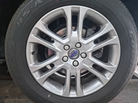 볼보 XC60 블랙 유광 휠 도색 비용은? / 인천 서구