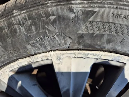 인천휠복원 청라 BMW F07 5GT 연석 충돌 사고로 휠 도색 타이어 교체 / 인천 서구