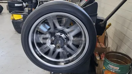 김포휠도색 BMW E39 M5 하이퍼블랙 휠 도색 18인치 타이어 교체 / 인천 서구