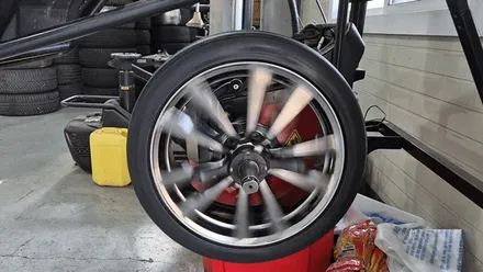 벤츠휠도색 인천 벤츠 C117 CLA 200d 고스트크롬 휠 도색 18인치 콘티넨탈 타이어 교체 / 인천 서구