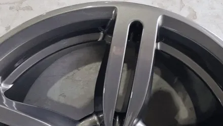 인천휠복원 전문 BMW F01 740d 19인치 유광 건메탈 휠 도색 / 인천 서구