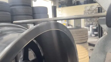 벤츠휠복원 인천 벤츠 W213 E220d 컷팅 휠 복원 굴절 수리 / 인천 서구