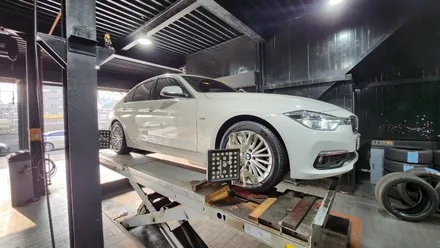봉천동 BMW 3시리즈 320i 최신형 스포츠 여름용로드 타이어 싼곳에서 미쉐린 파일럿 스포츠5 225/50R17 고성능 썸머타이어로 고민해결! / 서울 구로, 양천, 동작, 관악, 영등포, 부천, 안양