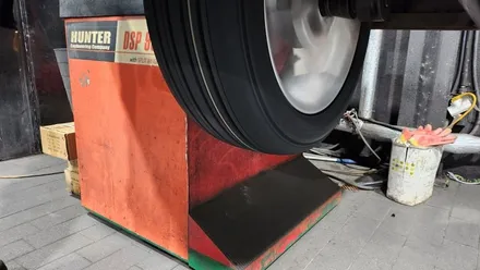 가산동 기아 K5 (215/55R17)-국내환경에 최적화된 최신 올시즌 컴파운드 적용으로 안전성과 가성비까지 만족시켜주는 신제품 금호타이어 솔루스TA 51 / 서울 구로, 양천, 동작, 관악, 영등포, 부천, 안양