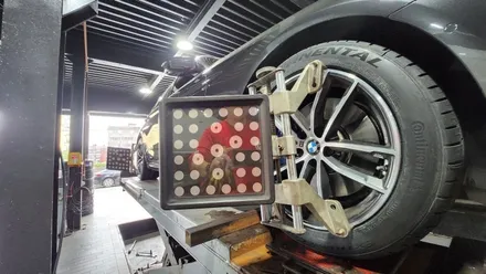 가리봉동BMW 520i (245/45ZR18, 275/40ZR18)-모든노면에서 뛰어난 제동 및 핸들링을 보여주는고성능 사계절타이어 콘티넨탈 익스트림콘택 DWS06 플러스 / 서울 구로, 양천, 동작, 관악, 영등포, 부천, 안양