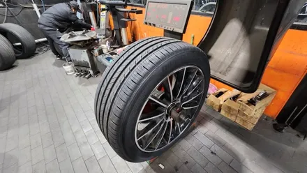 대방동 벤츠 GLE450 (275/45R21, 315/40R21)-긴마일리지와 다양한 노면에서의 안전성과 제동력까지 크게 향상시킨 한국타이어 다이나프로 프리미엄 컴포트 HPX / 서울 구로, 양천, 동작, 관악, 영등포, 부천, 안양