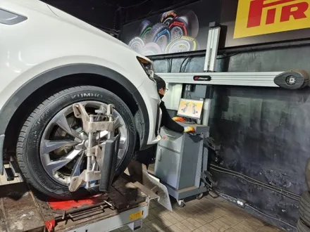 논현동 기아 쏘렌토 (255/45R20)-빗길, 눈길 다양한 계절기후 조건에서 뛰어난 주행성능을 제공해주는20인치 SUV타이어 교체추천, 금호타이어 크루젠HP71 / 서울 구로, 양천, 동작, 관악, 영등포, 부천, 안양