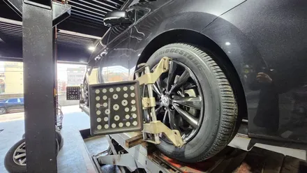 대방동 기아 카니발(235/55R19)-강력하고 뛰어난 내구성과 긴 마일리지까지 자랑하는 SUV고성능 사계절용타이어 브리지스톤 듀얼러 H/L400 / 서울 구로, 양천, 동작, 관악, 영등포, 부천, 안양