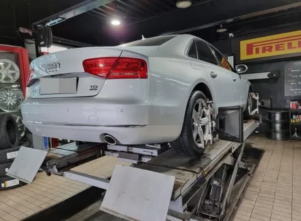 하안동 아우디 A8 (255/45R19)–견인력, 제동력, 승차감까지 더욱 업그레이드된 독일 명품 사계절용 타이어-콘티넨탈 익스트림 콘택 DWS06 플러스 / 서울 구로, 양천, 동작, 관악, 영등포, 부천, 안양
