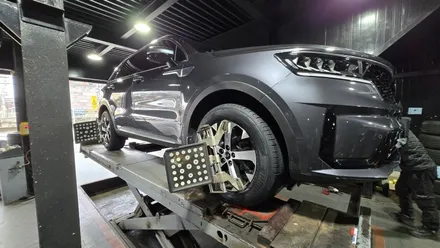 신길동 기아 쏘렌토 (235/60R18)-고속주행 안정성과 마일리지를 강화한 한국타이어 SUV 타이어 다이나프로 컴포트 HL3 / 서울 구로, 양천, 동작, 관악, 영등포, 부천, 안양
